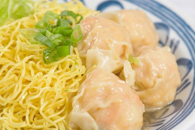 Jumbo Shrimp Wonton Noodle in Soup  鮮蝦大雲吞湯麵